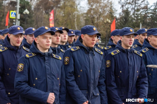 ...учащихся военно-учебного центра ИРНИТУ... | Источник: Даниил Конин / ИА «ИрСити»