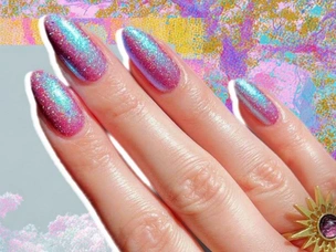 9 блестящих маникюров для длинных ногтей на зиму 2025/26