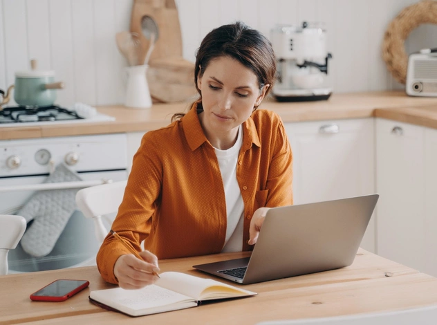 Притянете деньги: 6 способов найти прибыльную работу после 40 лет