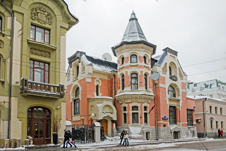 Особняк Кекушевой на Остоженке в Москве | Источник: Galina Savina via Shutterstock/Fotodom.ru