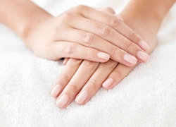 6 продуктов для восстановления и укрепления ногтей