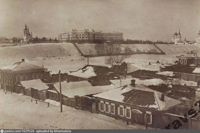 Вид с Зареки на институт в 1920-е годы  | Источник: pastvu.com