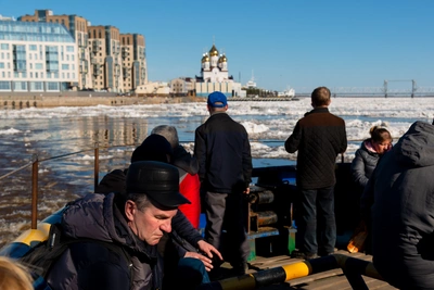 Ледоход может остановить переправы в Архангельске