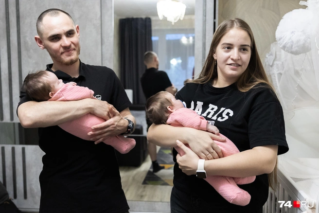 Со вторыми двойняшками родители уже справляются сами: опыт! | Источник: Наталья Лапцевич