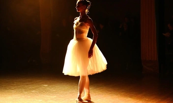 Как появились пуанты и почему именно эта обувь идеально подходит для балерин