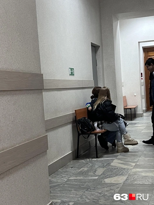 Группа поддержки Стародубцевой | Источник: Александра Шувалова / 63.RU