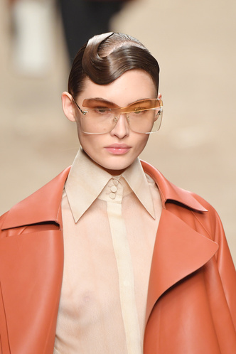 В Милане прошел последний показ Fendi, созданный Карлом Лагерфельдом (фото 19.1)
