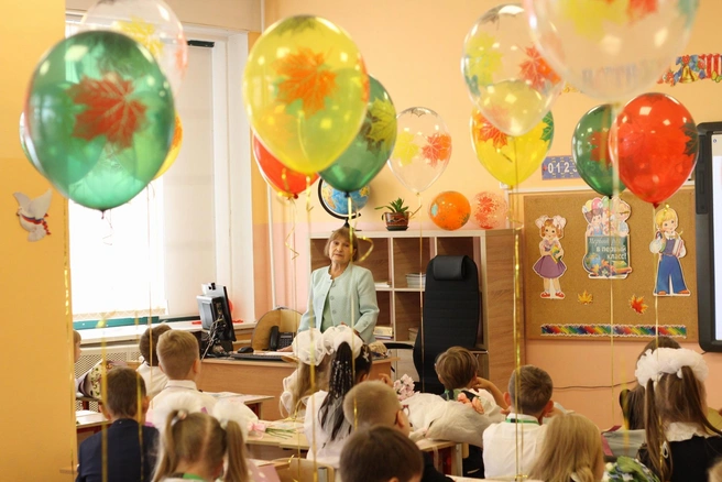 С первого класса и родители, и ребёнок должны усвоить, что учитель не враг, а помощник. | Источник: Татьяна Спиридонова / MSK1.RU