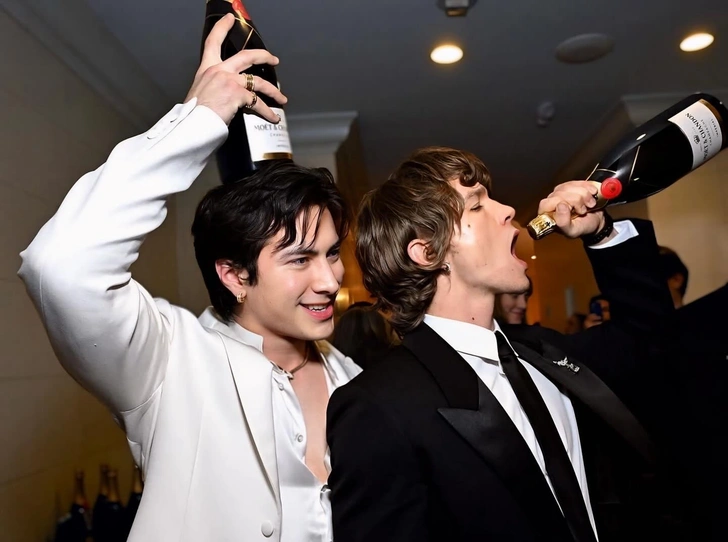 Хадсон Уильямс и Коннор Сторри | marieclaire.kz