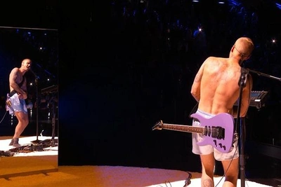 Justin Bieber Performs at Grammys in His Underwear