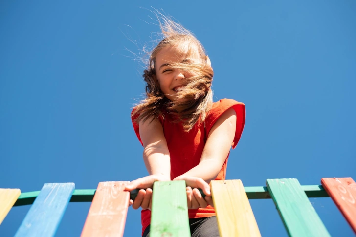 «Дочери ставят преждевременное половое развитие: нужна ли гормональная терапия?» | Источник: MalikNalik/Shutterstock/Fotodom.ru