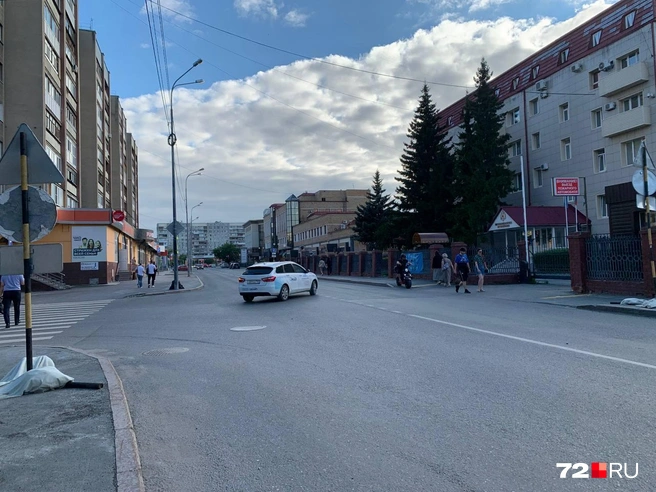 Участок перекроют после празднования Дня города. Это будет третий этап работ | Источник: Полина Перепелица / 72.RU