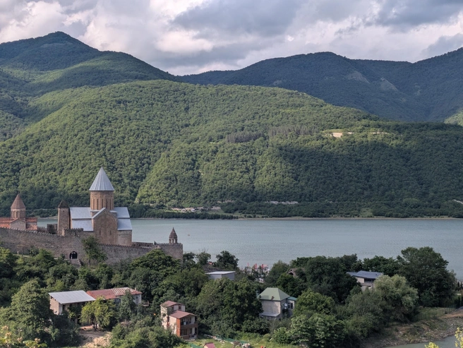 Вам захочется сделать тысячу остановок, чтобы сохранить в памяти такое | Источник: SOCHI1.RU