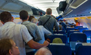 Врач из Екатеринбурга спасла женщину на борту самолета: у нее начался отек легких