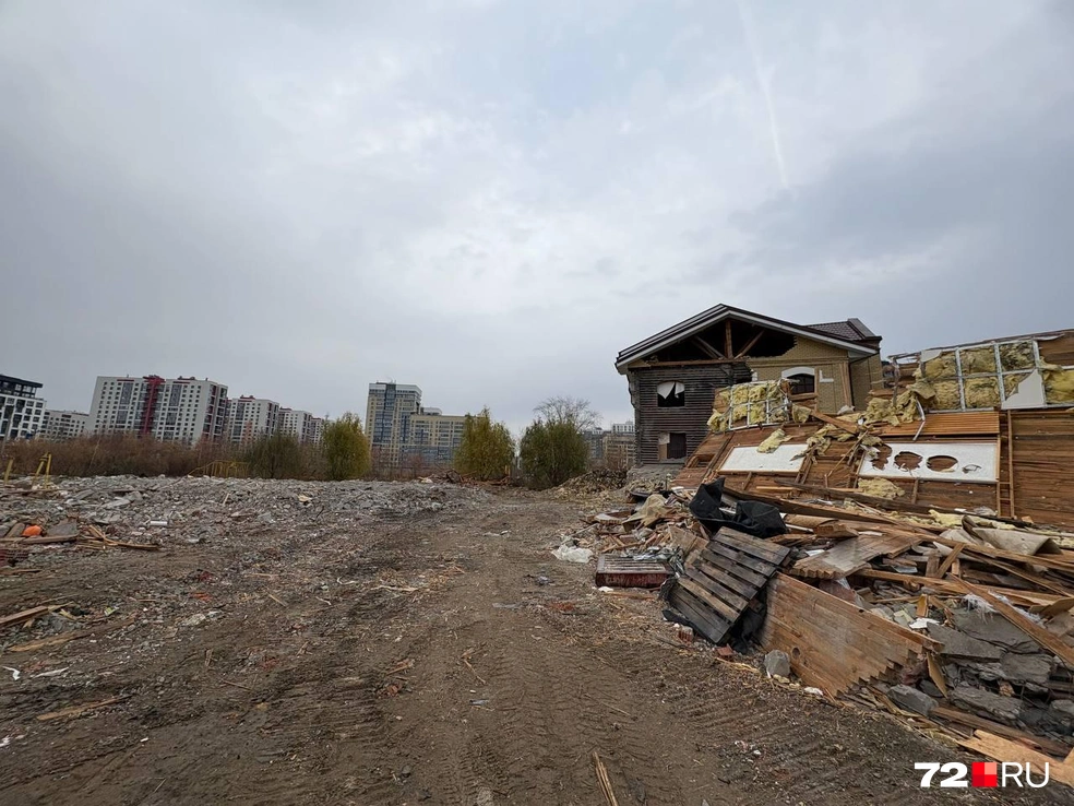 От легендарного коттеджа почти ничего не осталось | Источник: Мария Токмакова / 72.RU