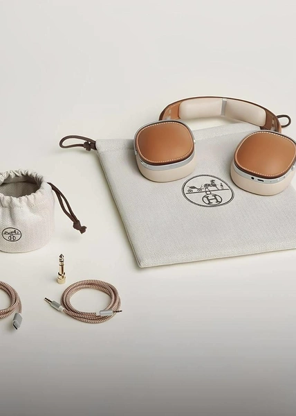 Наушники Hermès | Источник: Hermès