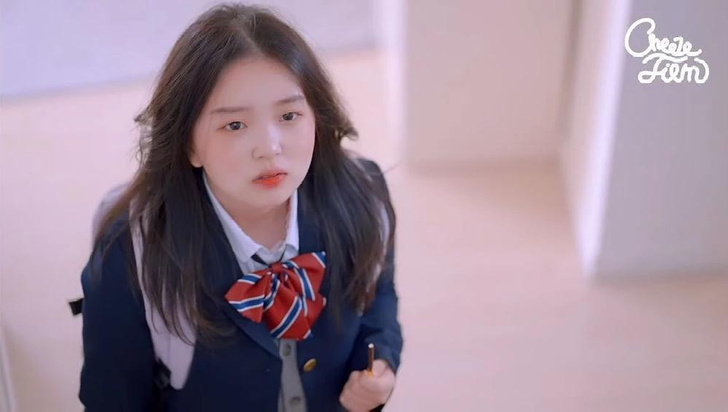 Шок: 21-летняя корейская актриса так похожа на школьницу, что играет 9-летних девочек 😲