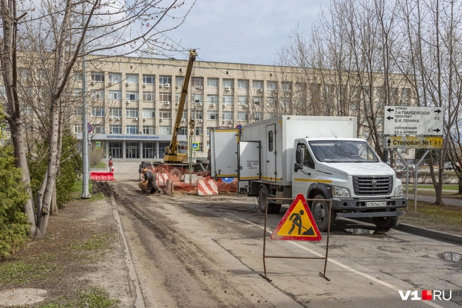Улицу Советскую перекрыли на все выходные дни. Может, затронет и будни | Источник: Константин Завриков / V1.RU