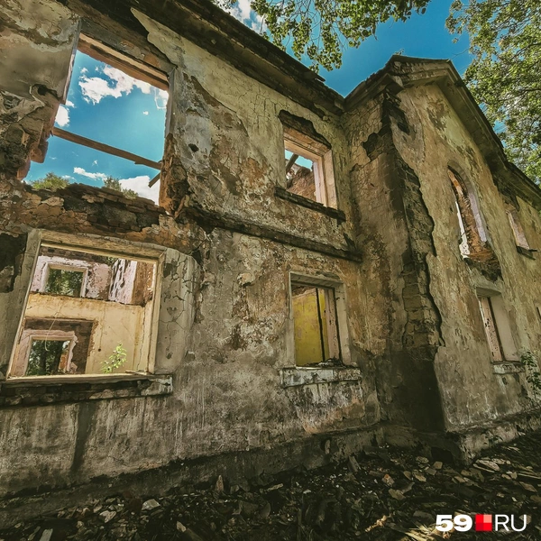 От многих домов остались только скелеты | Источник: Василина Любимова / 59.RU