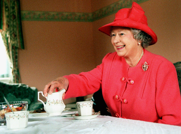 Ее Величество дала добро: правила чаепития королевской семьи