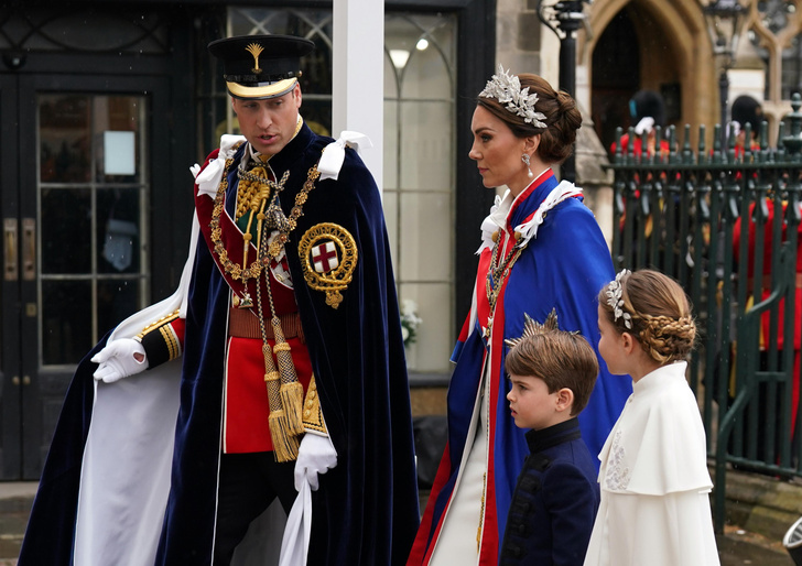 как вели себя дети Кейт Миддлтон и принца Уильяма на коронации Карла III