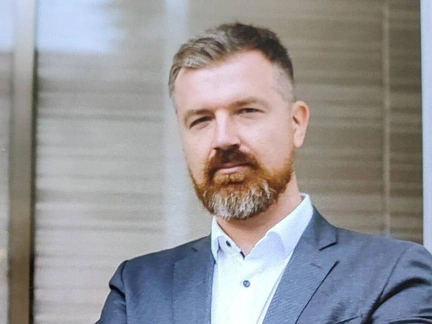 Александр Липатов, выбросивший из окна 16 этажа ребенка и жену, арестован на два месяца