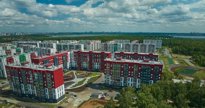 Жилой квартал расположен в одном из самых экологически благоприятных мест на территории поселка Западный | Источник: ЖК «Вишневая горка»