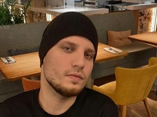 Мама погибшего в «Крокусе» колясочника Максима Вербенина, чье тело не нашли: «Я хочу куда-то приходить к сыну»