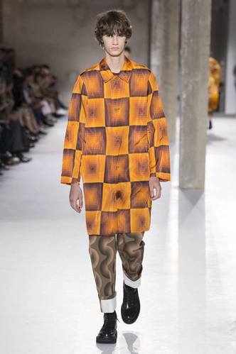 Коллекция Dries van Noten по мотивам творчества Вернера Пантона (фото 2.2)