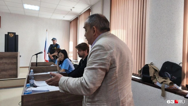 «Они натягивают сову на глобус, пытаются малое раздуть до великого», — считает представитель ответчика | Источник: Илья Овсянников / 63.RU