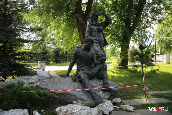 Будет ли торжественное открытие памятника — пока неизвестно | Источник: Константин Завриков / V1.RU
