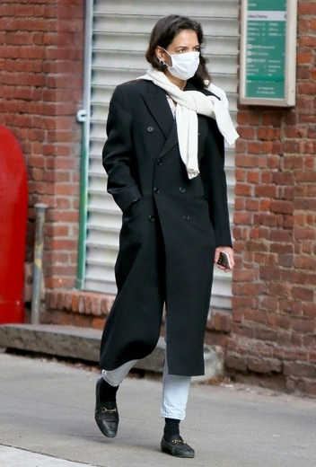 Кэти Холмс в Нью-Йорке | marieclaire.ru