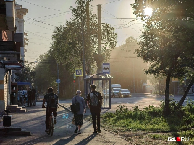 Так выглядит улица Мурманска в 22:30 | Источник: Юлия Кузнецова / 51.RU