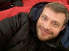 На могиле погибшего в «Крокусе» Василия Хозина написали его последнее СМС, отправленное под прицелом автомата