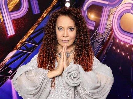 Азиза после проигрыша в «Суперстар!»: «Теперь по-другому смотрю на свои руки, глаза, голос и людей, которые окружают»