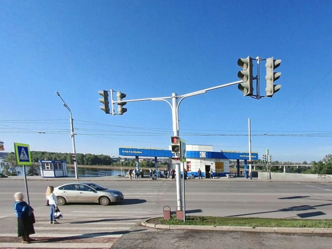 Попасть на остановку — отдельный квест | Источник: Яндекс.Карты