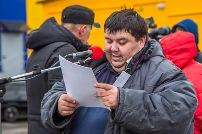 Суд в Волгограде выбирает меру пресечения Ульянову