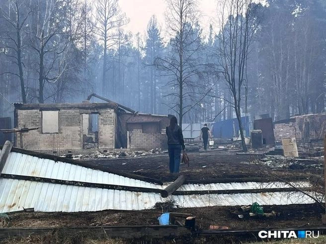 Огонь стер дома и постройки | Источник: Александр Хамраев / CHITA.RU