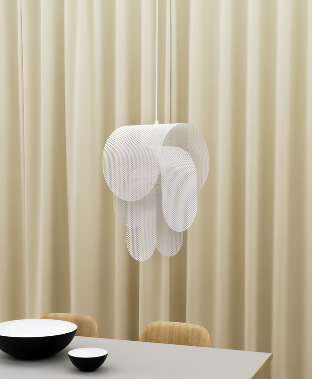 Фото №1 - Светильник Superpose: новинка марки Normann Copenhagen