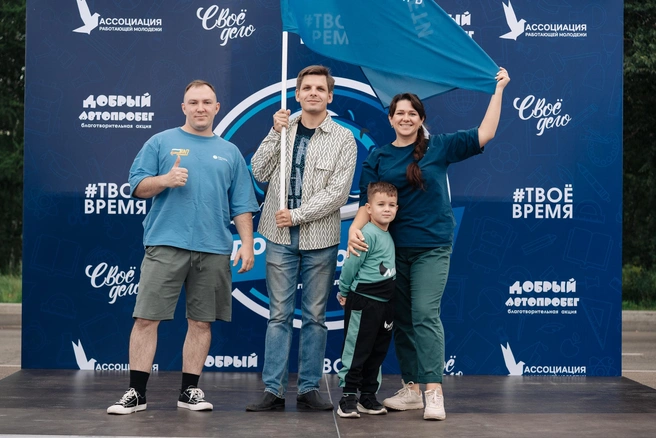 Участники «Доброго автопробега» | Источник: Россети