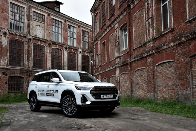 Jetour X90 Plus — крупный кроссовер, ориентированный больше на городских жителей | Источник: Артем Краснов