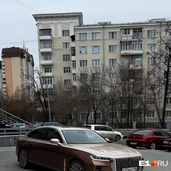 Рассматриваем дизайн китайского Rolls-Royce | Источник: Максим Бутусов / E1.RU