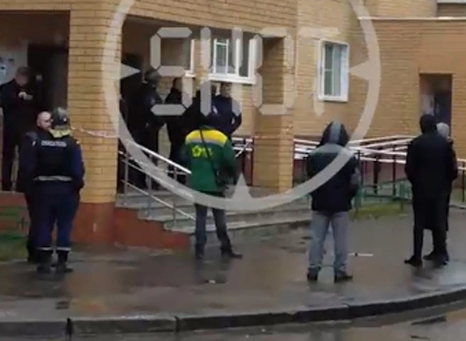 «Заминированную» квартиру в Коломне снимали проститутки | ya62.ru