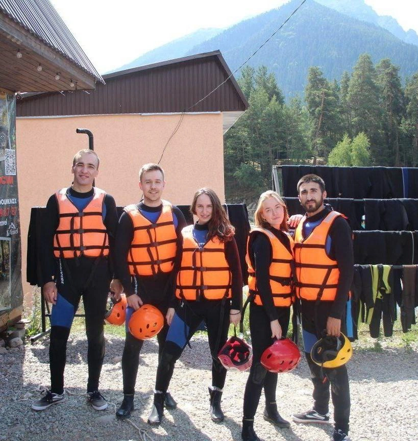 Сначала всем выдали снаряжение и провели инструктаж | Источник: из личного архива Евгении