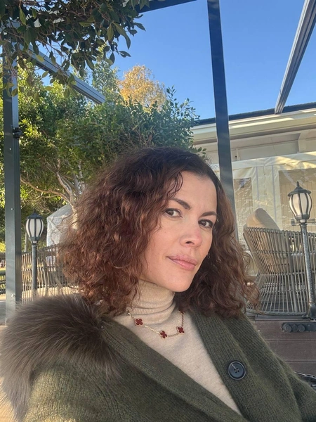 Надежда Амрани | www.starhit.ru