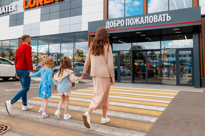 Лето создано для отдыха и отличного настроения, а «МебельМаркт» — для выгодных приобретений | Источник: МебельМаркт