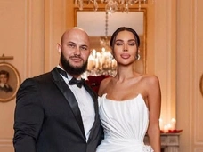 Самойлова и Джиган передумали разводиться? Новое видео из Дубая заставило поклонников гадать, что происходит в их семье