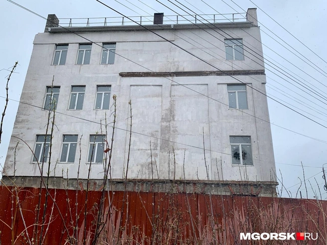 На остальных этажах, где раньше располагались учебные аудитории, — еще 42 комнаты, указал продавец | Источник: Анна Лялькова / MGORSK.RU