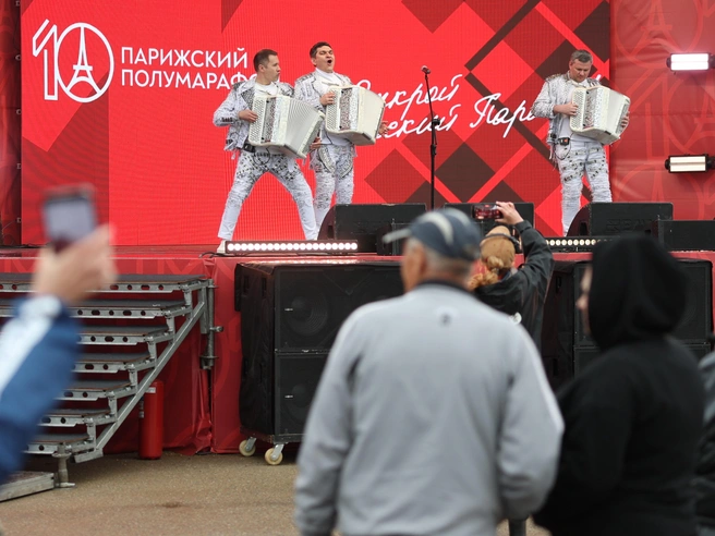Там живая музыка | Источник: Наиль Фаттахов, АО «Областное телевидение»