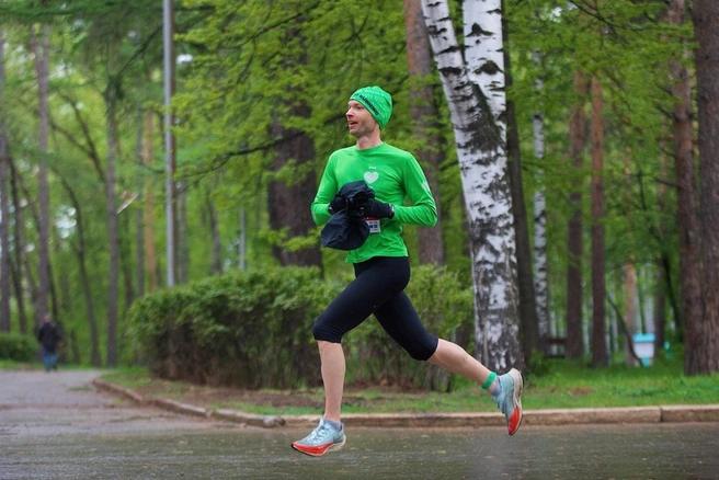 Александр — один из тех спортсменов, которые занимаются продвижением бегового спорта в Екатеринбурге | Источник: герой проекта
